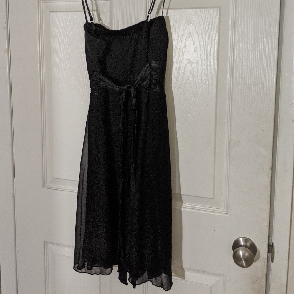 Back dress - Picture 2 of 2